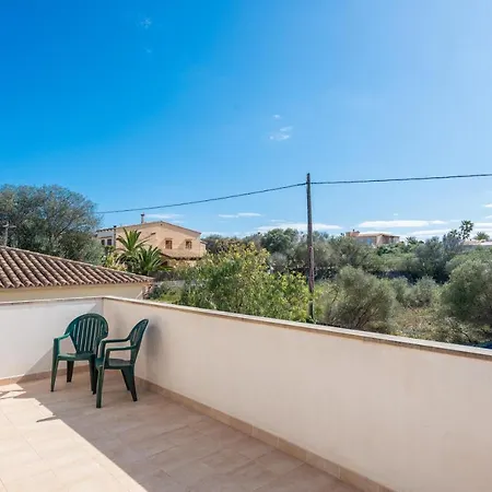 Garlanda 1 Villa Cala Llombards